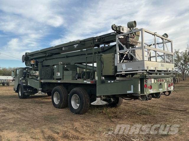 Autocar WXLL Моторизирани платформи с талига