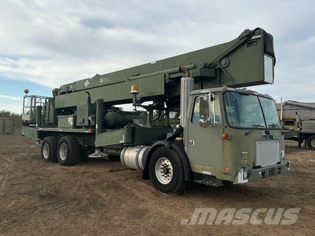 Autocar WXLL Моторизирани платформи с талига