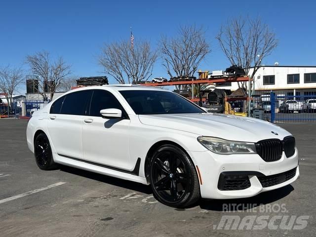 BMW 750I Коли