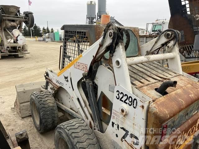 Bobcat 873 Мини товарачи
