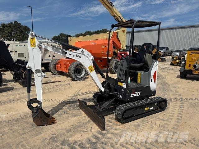 Bobcat E20 Верижен екскаватор
