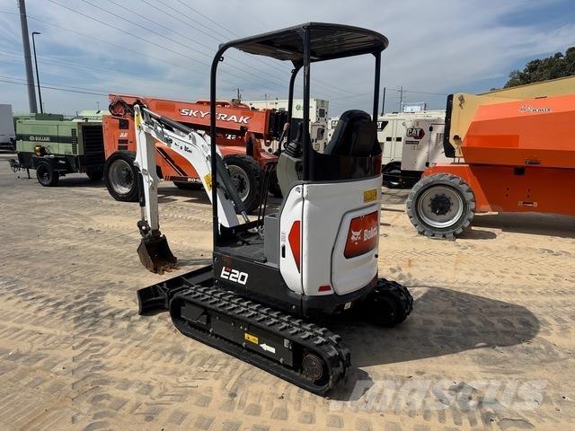 Bobcat E20 Верижен екскаватор