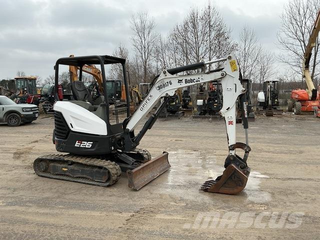 Bobcat E26 Верижен екскаватор