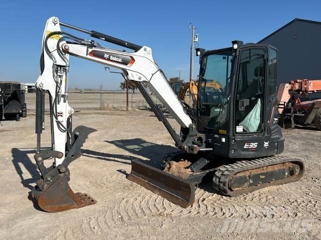 Bobcat E35 Верижен екскаватор