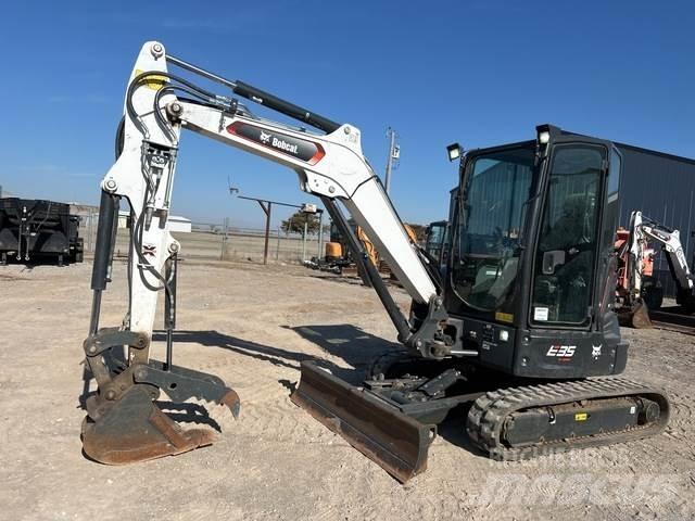 Bobcat E35 Верижен екскаватор