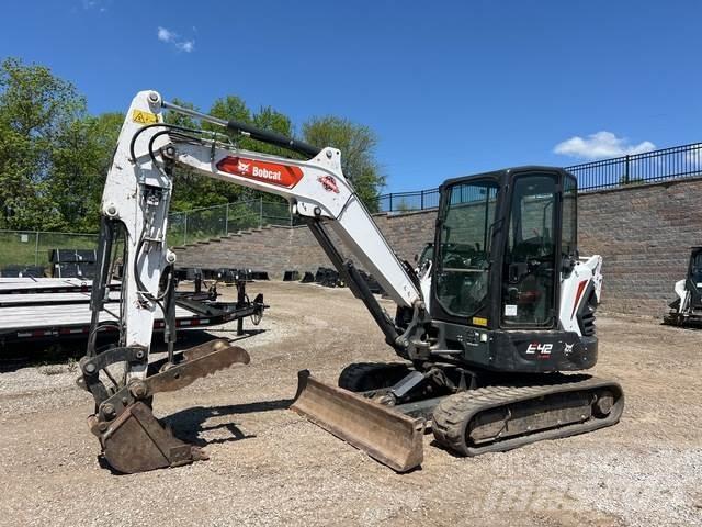Bobcat E42 Верижен екскаватор