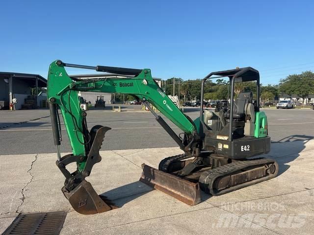 Bobcat E42 Верижен екскаватор