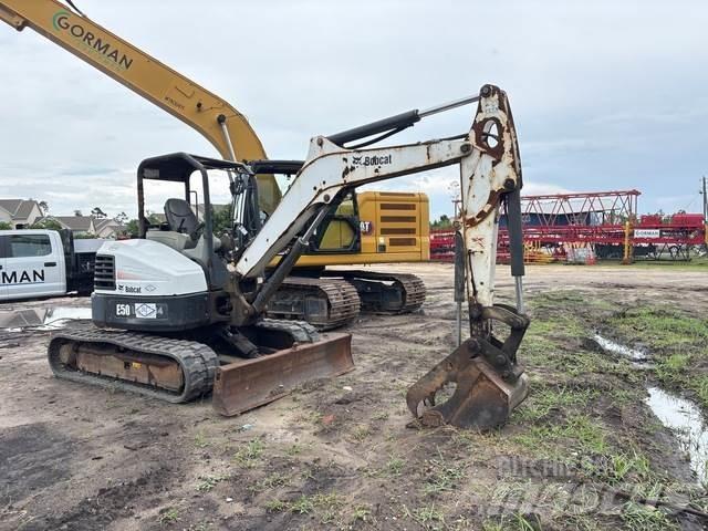 Bobcat E50 Верижен екскаватор