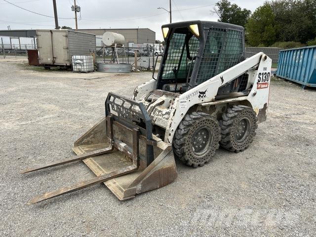 Bobcat S130 Мини товарачи
