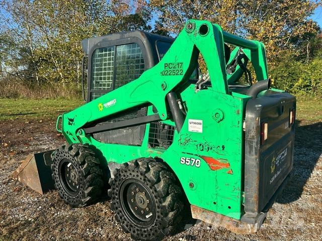 Bobcat S570 Мини товарачи
