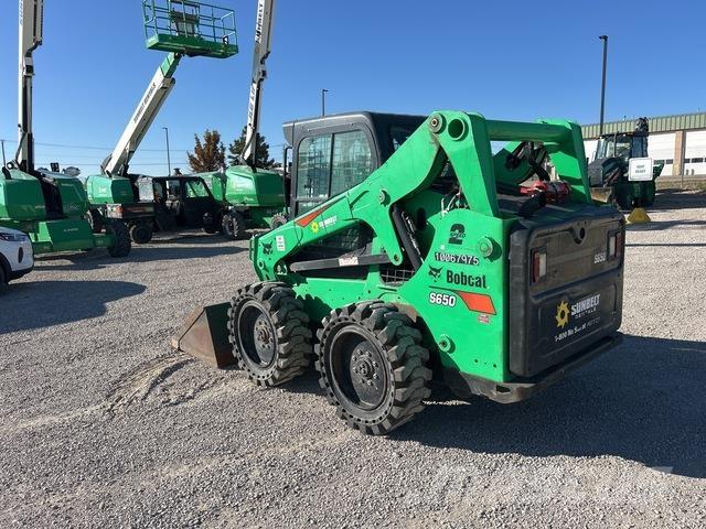 Bobcat S650 Мини товарачи
