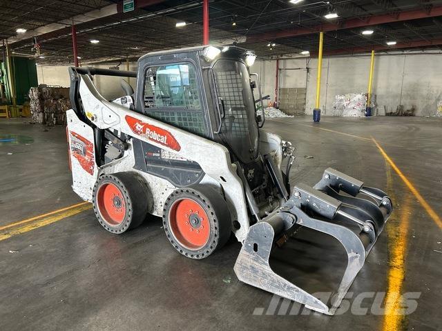 Bobcat S66 Мини товарачи
