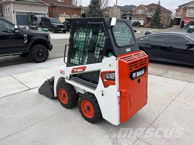 Bobcat S70 Мини товарачи
