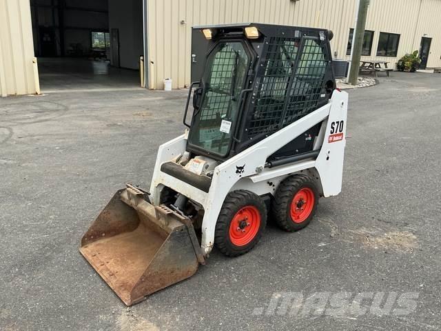 Bobcat S70 Мини товарачи
