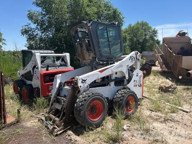 Bobcat S740 Мини товарачи
