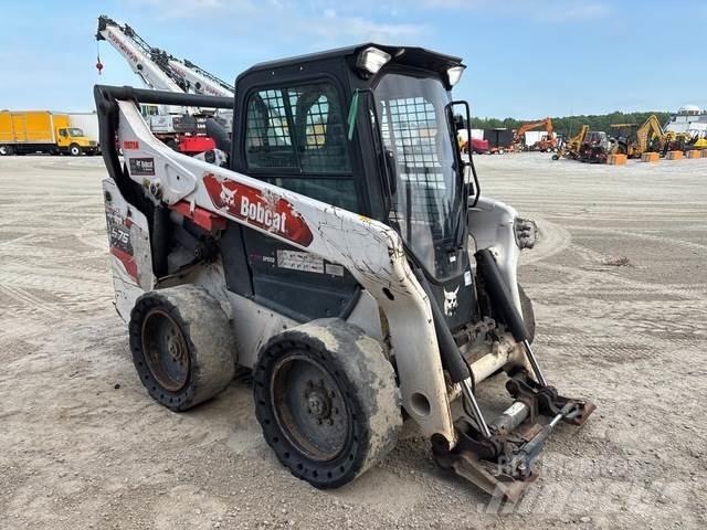 Bobcat S76 Мини товарачи
