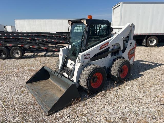 Bobcat S770 Мини товарачи

