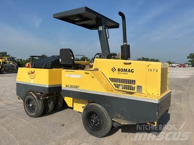 Bomag BW11RH Пневматични гумени  ролки
