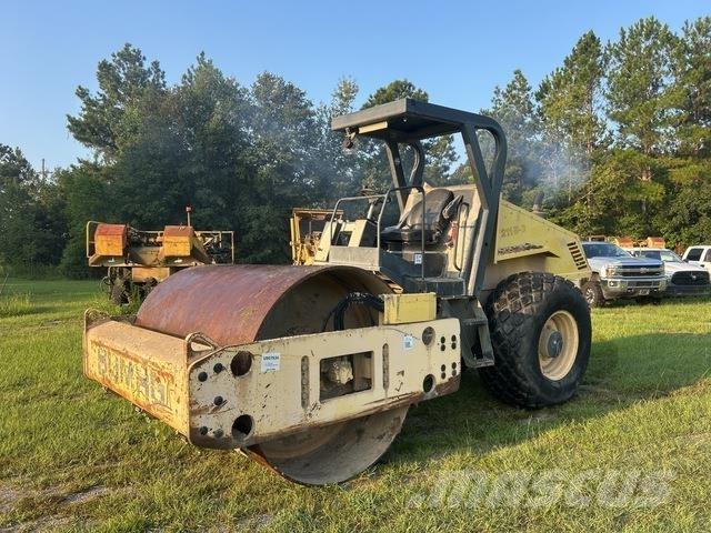 Bomag BW211D-3 Еднобарабанни ролки
