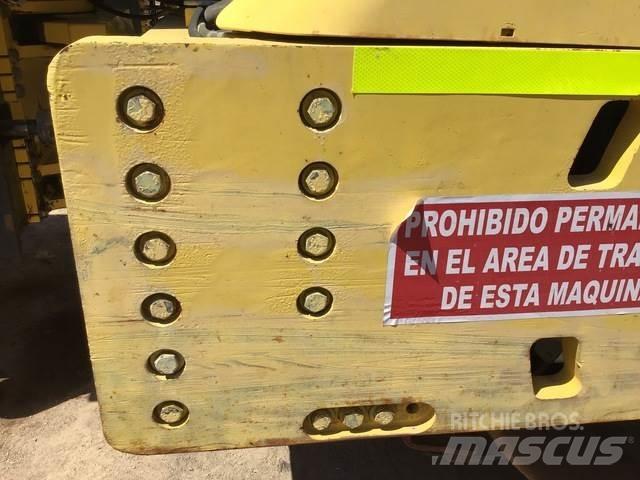 Bomag BW219DH-4 Еднобарабанни ролки

