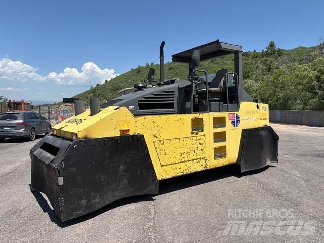 Bomag BW24R Пневматични гумени  ролки
