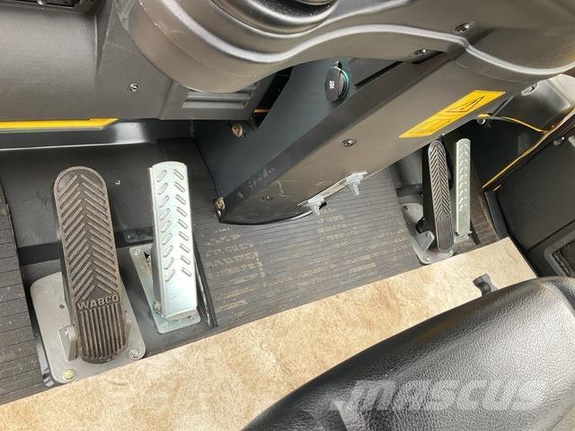 Bomag BW24RH Комбинирани ролки
