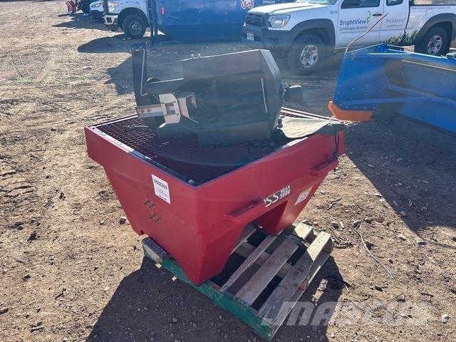 Boss  Разстилачки на пясък и сол