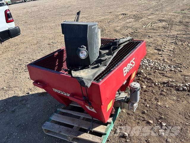 Boss  Разстилачки на пясък и сол