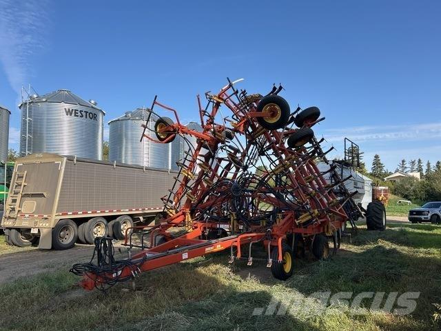 Bourgault 8810 Редосеялки