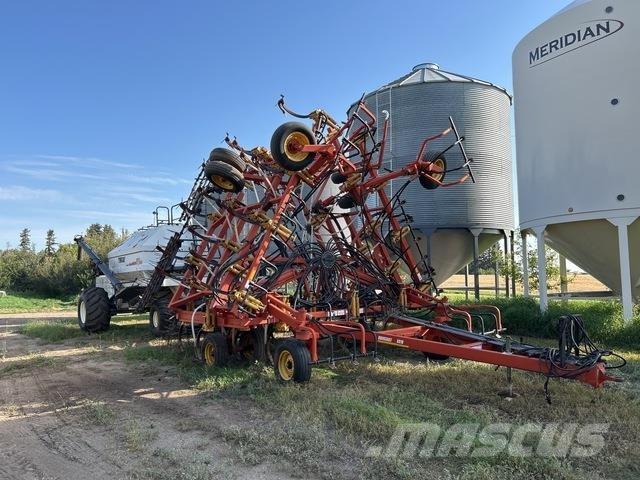 Bourgault 8810 Редосеялки
