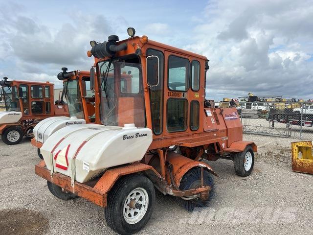 Broce CRT350 Машини за почистване на закрито
