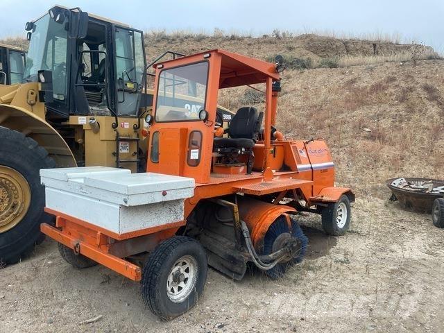 Broce RJ300 Машини за почистване на закрито
