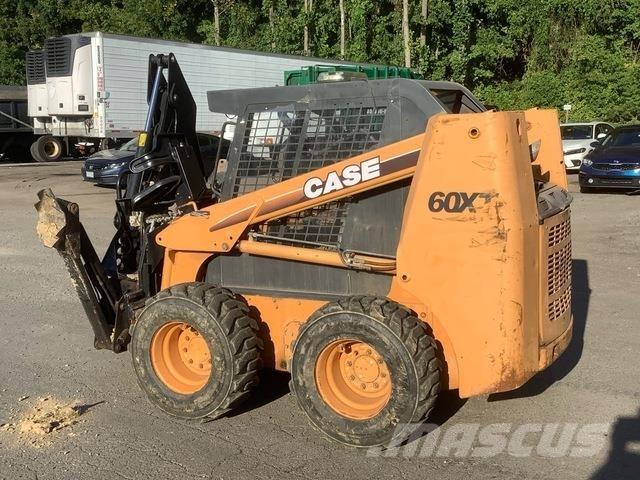 CASE 60XT Мини товарачи
