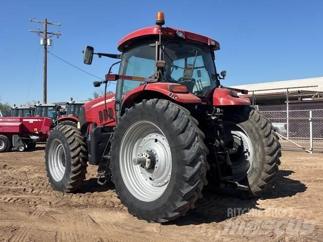 Case IH 215 Трактори