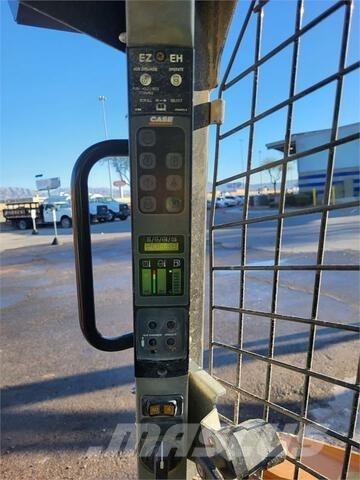 CASE TR270 Мини товарачи
