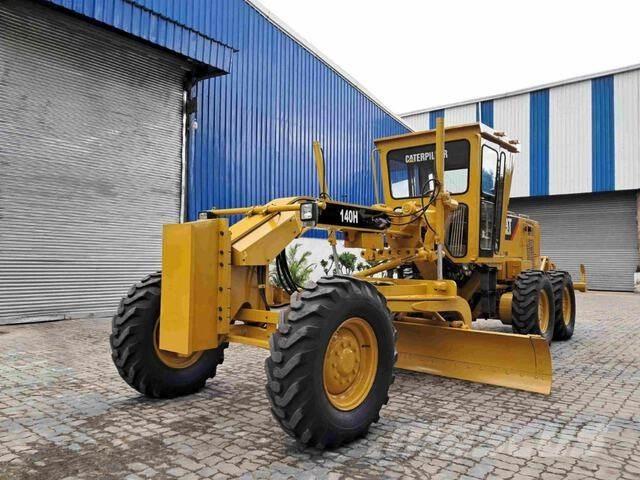 CAT 140H Грейдери
