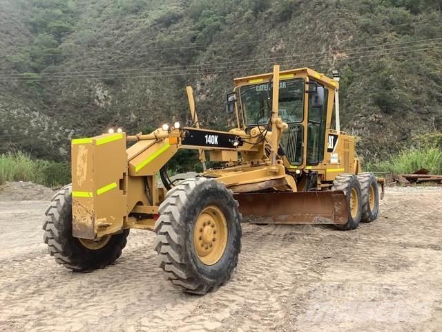 CAT 140K Грейдери