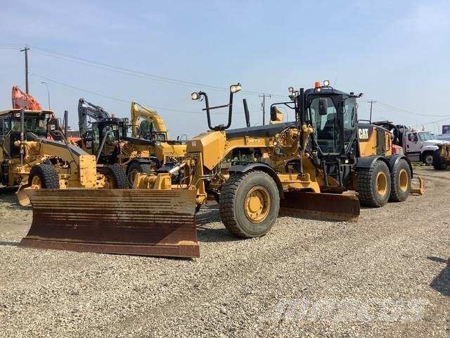 CAT 140M Грейдери