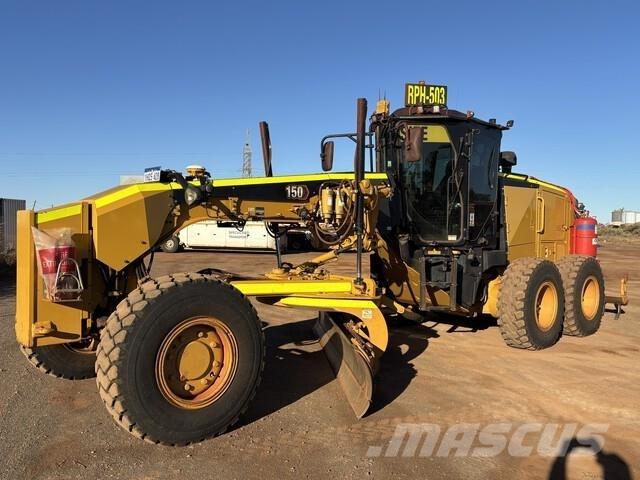 CAT 150 Грейдери