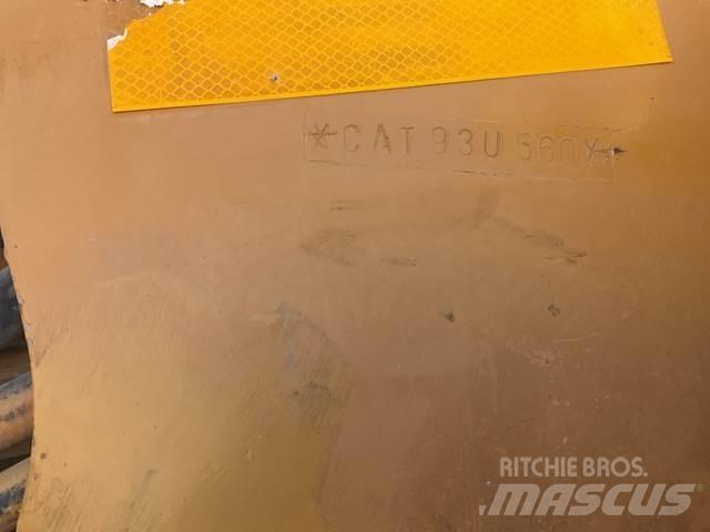 CAT 16G Грейдери