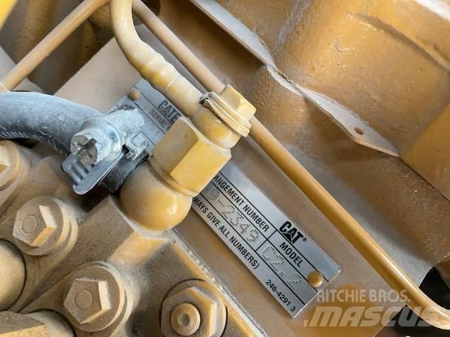 CAT 216B3 Мини товарачи
