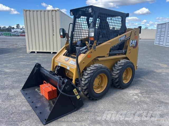 CAT 216B3 Мини товарачи
