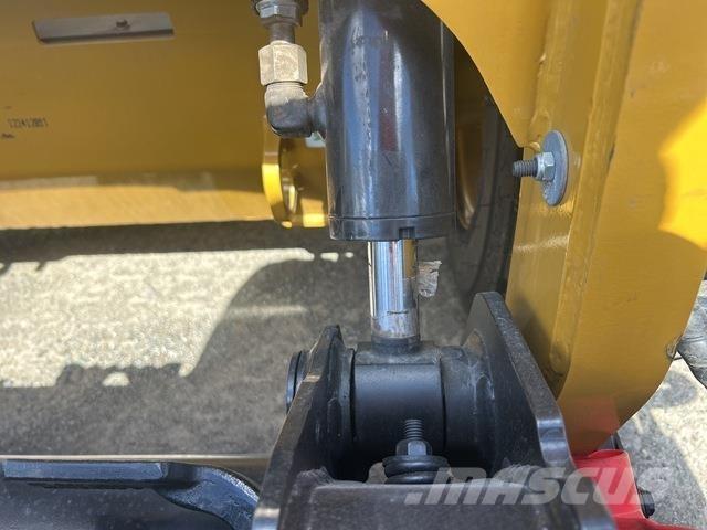 CAT 216B3 Мини товарачи
