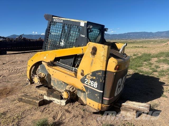 CAT 226B3 Мини товарачи
