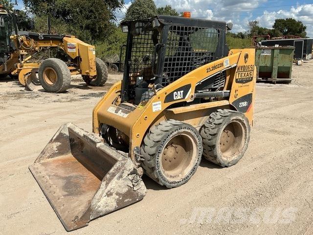 CAT 226B3 Мини товарачи
