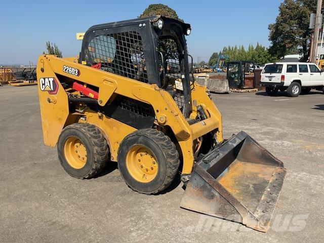 CAT 226D3 Мини товарачи
