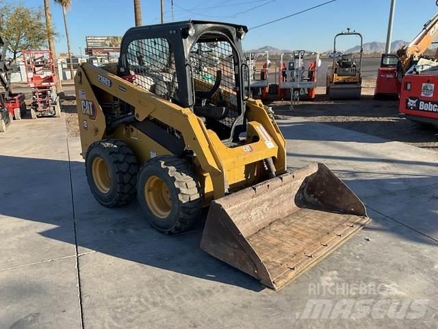 CAT 236D Мини товарачи
