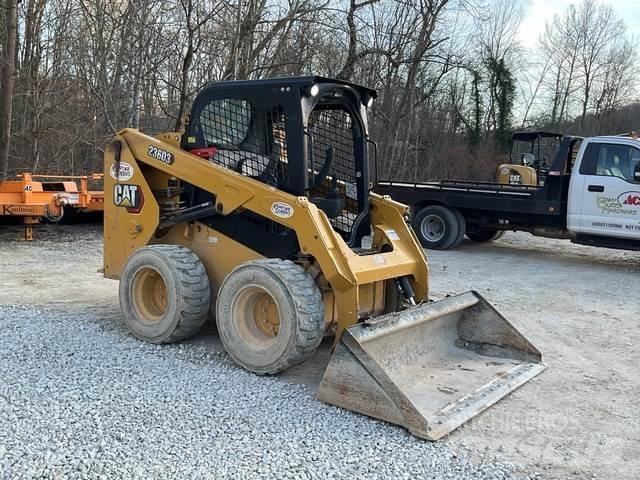 CAT 236D3 Мини товарачи
