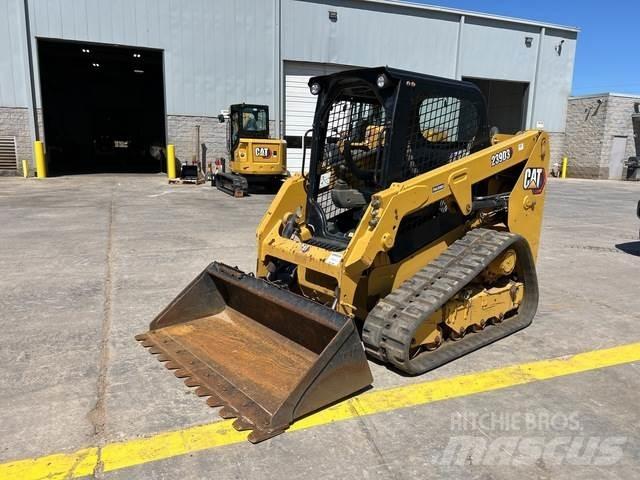CAT 239D3 Мини товарачи
