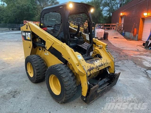 CAT 246D Мини товарачи
